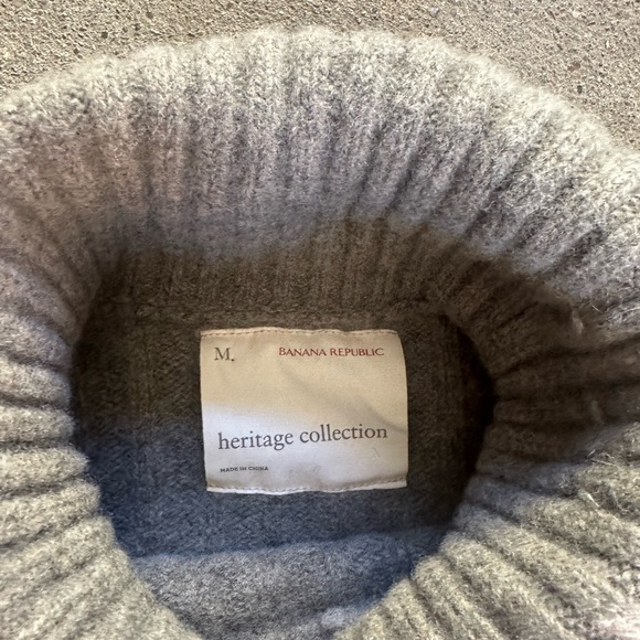 Banana Republic Heritage Collection Wide Rib Turtleneck Sweater Grey Sz Medium - Picture 3 of 7